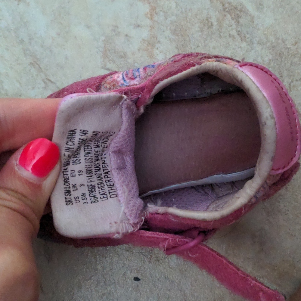 Pink Stride Rite shoes - Picture 9 of 9